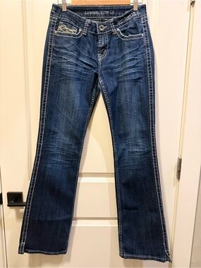 Cowgirl Tuff Women's Dark Blue Flare Jeans with Contrast Stitching